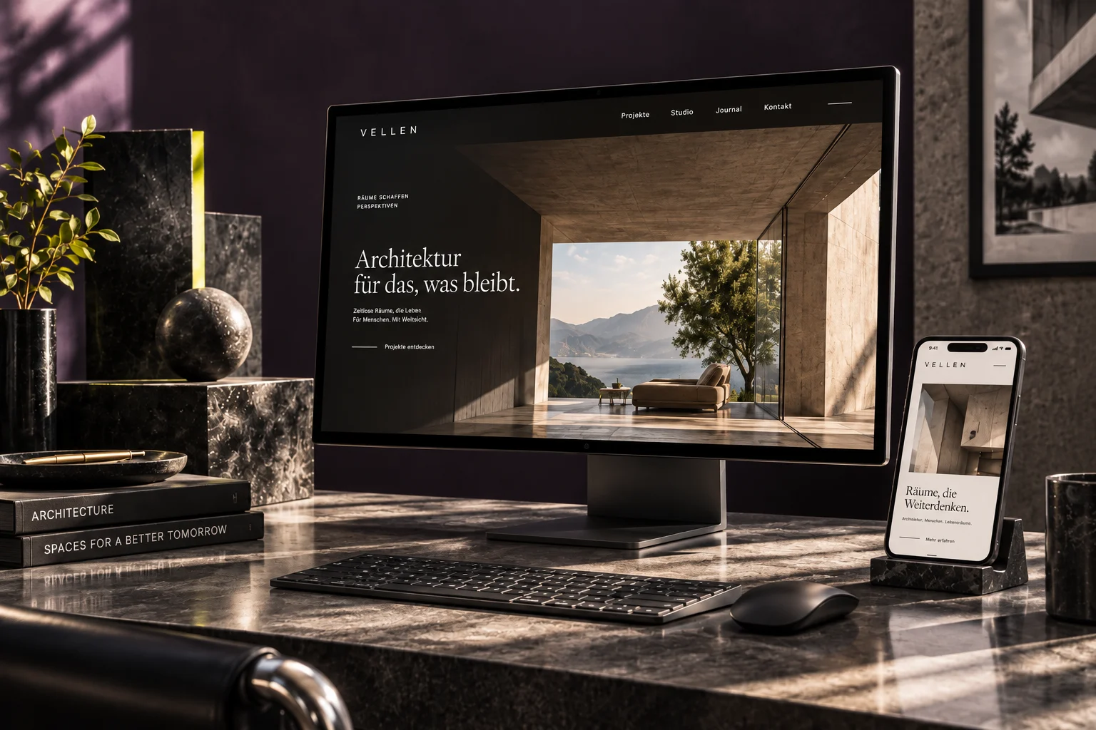 Fiktive Architektur-Website VELLEN auf Desktop-Monitor und Smartphone als Beispiel einer digitalen Umsetzung.