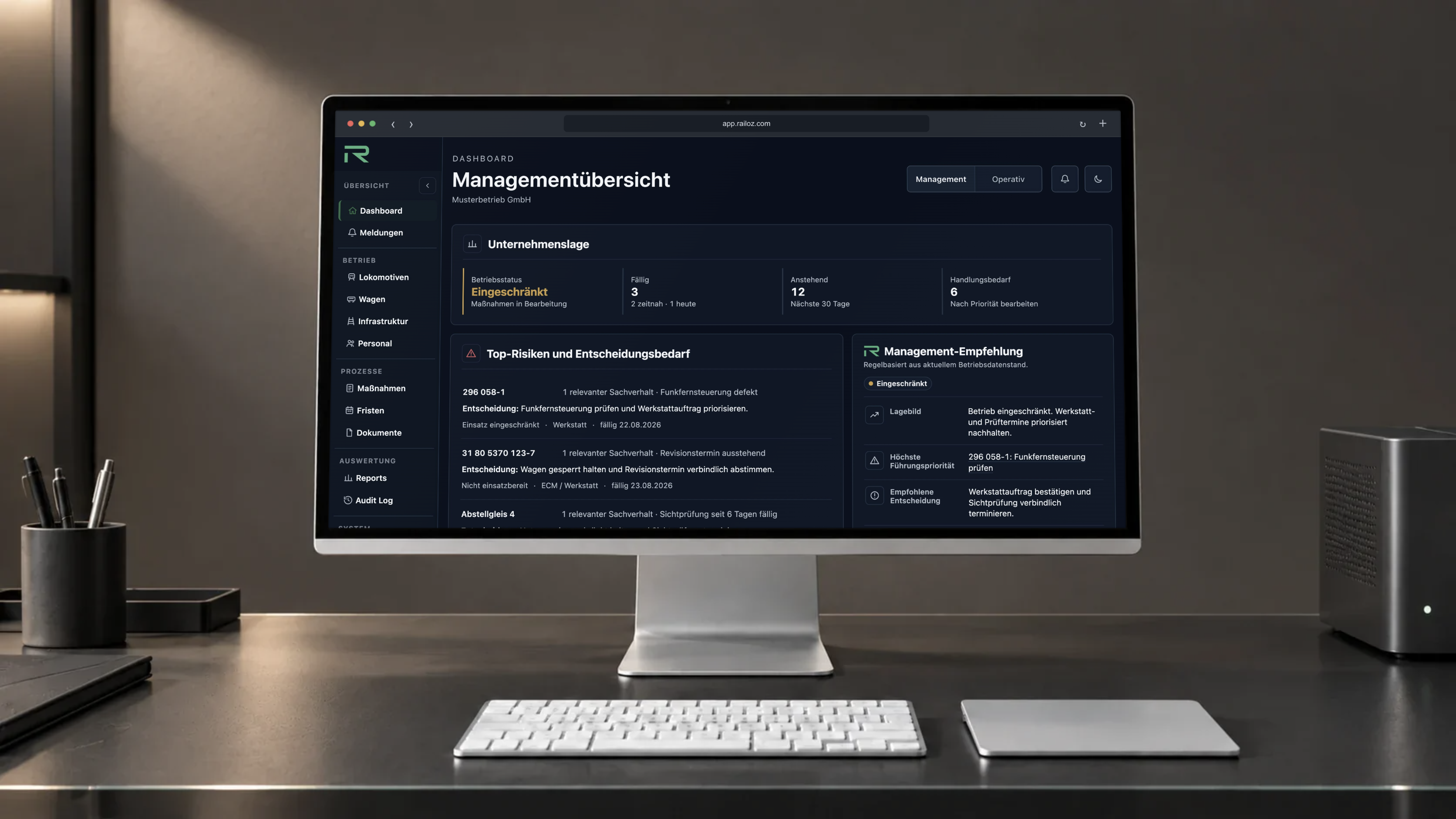 RAILOZ-Anwendung mit Demonstrationsdaten auf einem Monitor am Arbeitsplatz